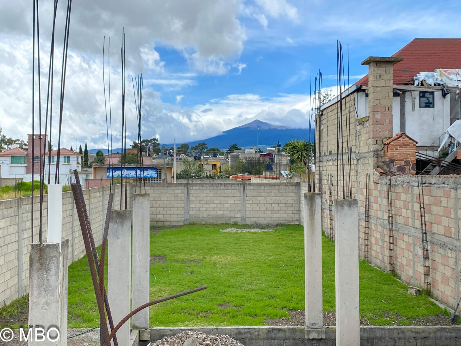mbo-14 TERRENO EN VENTA EN ZINACANTEPEC