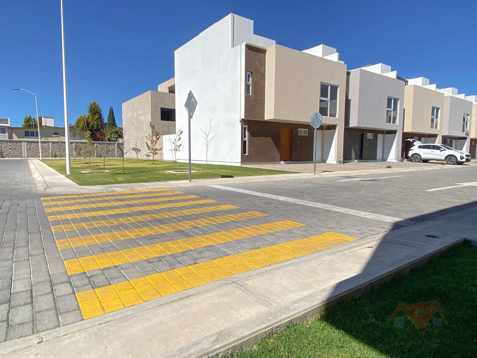 18 CASA EN VENTA CYGNUS METEPEC