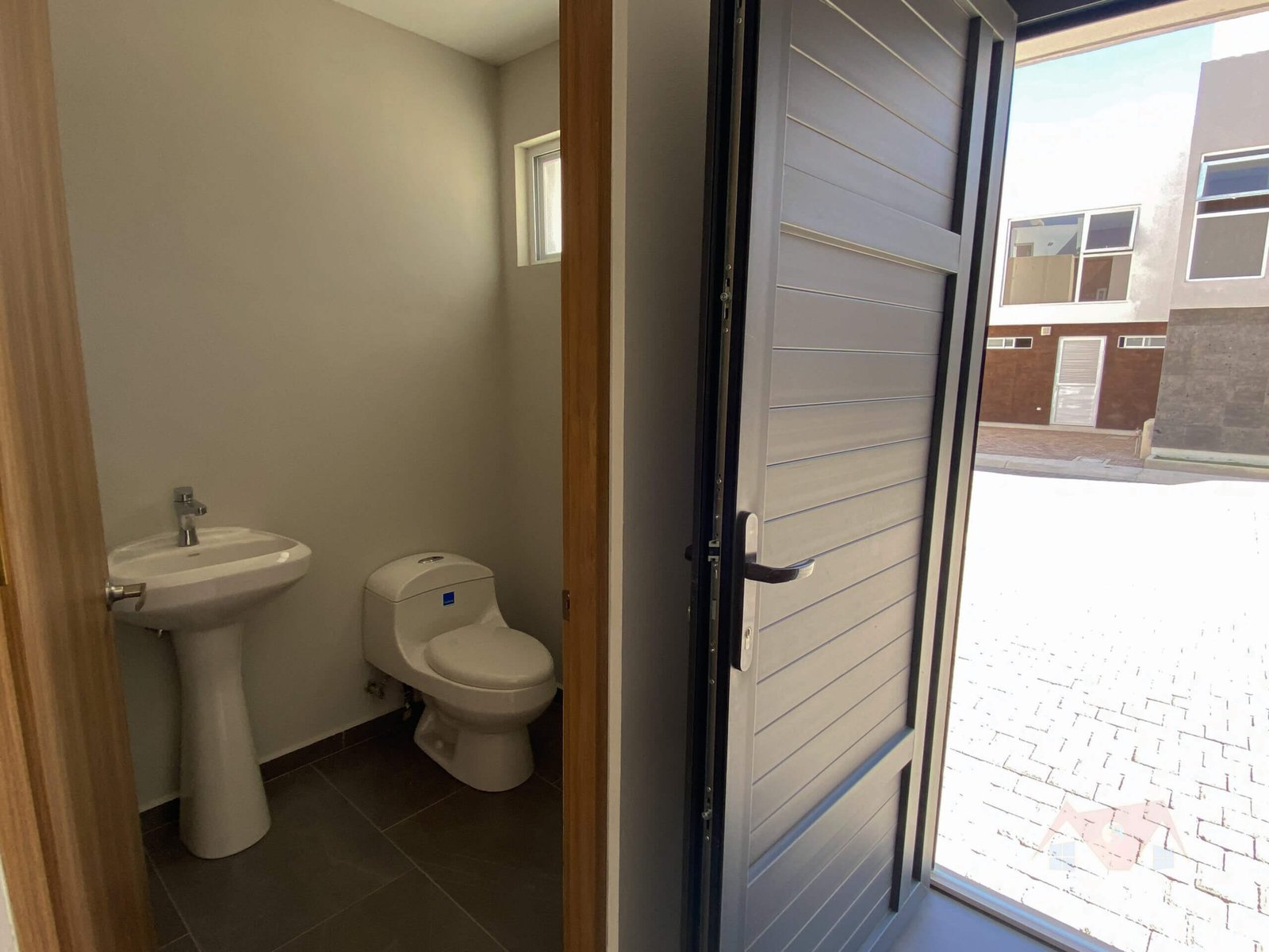 6 CASA EN VENTA CYGNUS METEPEC